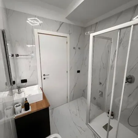 Andrea's View House - Bellagio